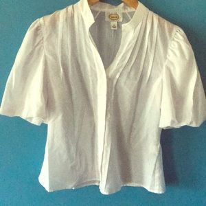 White top with puffy sleeves